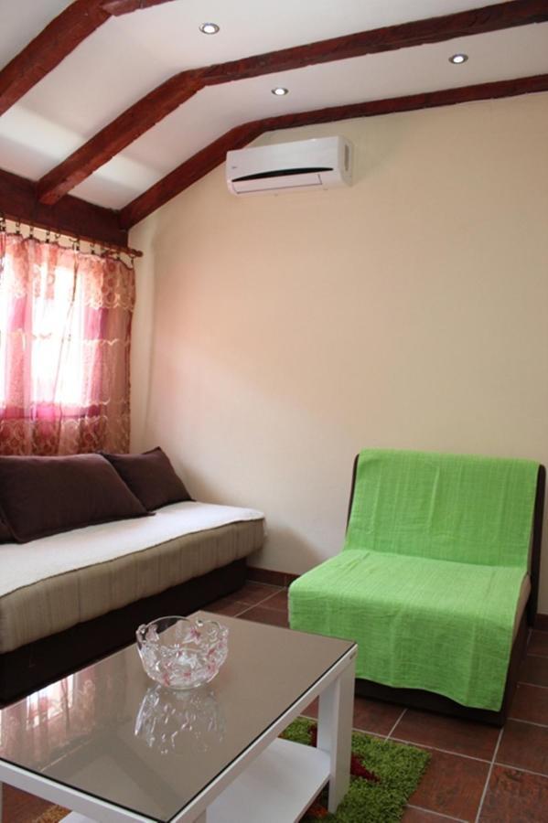 Apartments Bordo Tivat Quarto foto