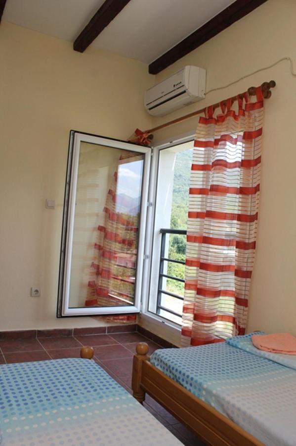 Apartments Bordo Tivat Quarto foto